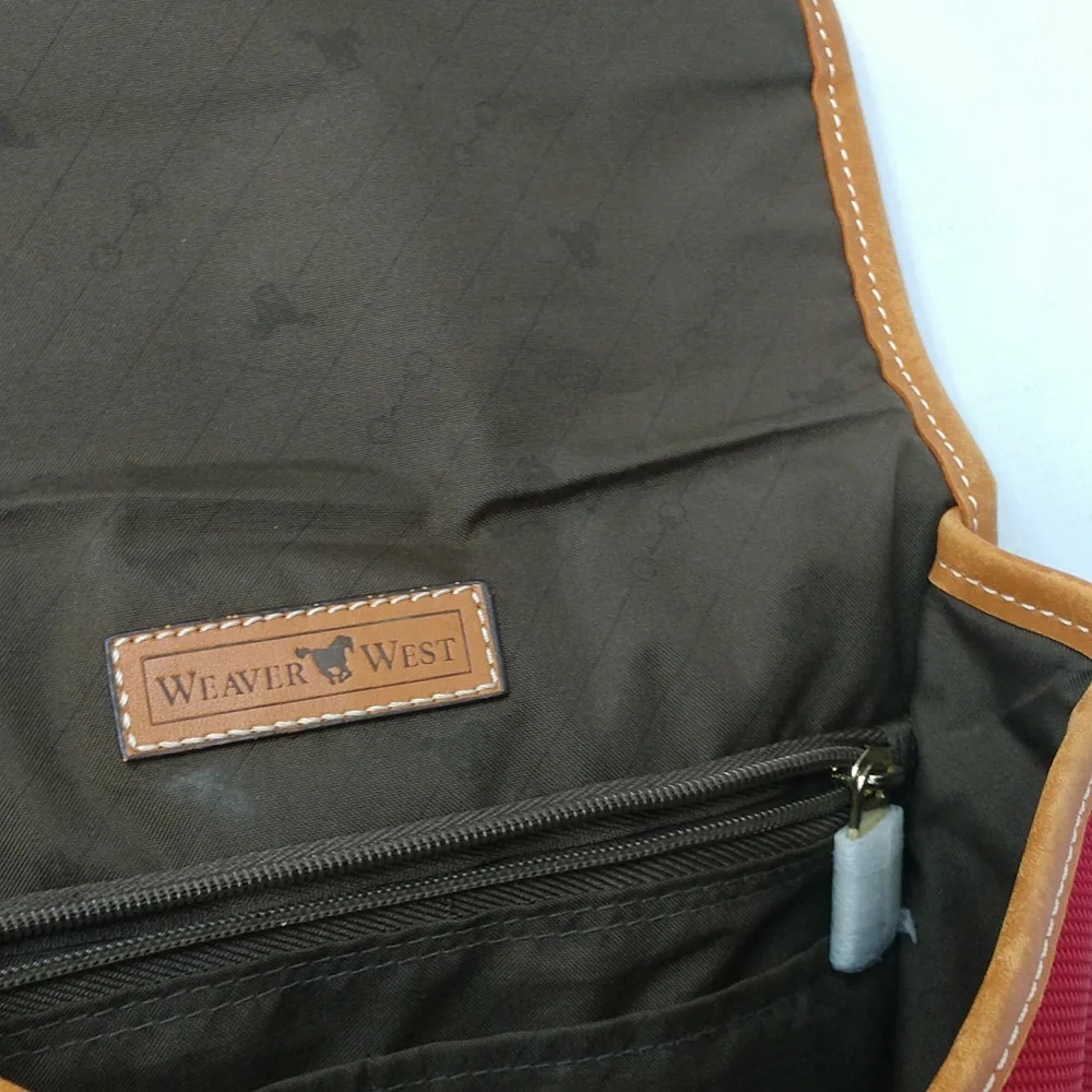 Weaver West red canvas bag. Size 9 3/4